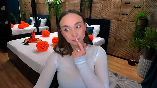 TrueReincarnation online show from November 2, 10:20 am