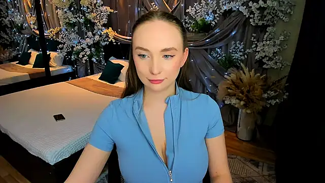 Snapshot of TrueReincarnation chatting on March 9, 4:33 pm TrueReincarnation online show from March 9, 4:33 pm
