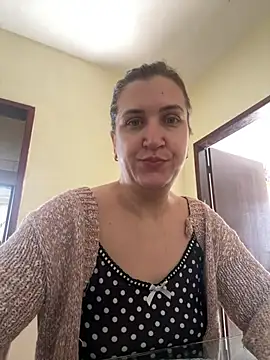 Snapshot of Bia_sexynovaes chatting on June 9, 1:56 pm Bia sexynovaes online show from June 9, 1:56 pm