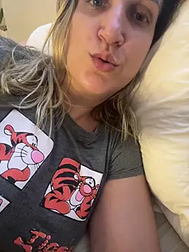 Bia sexynovaes online show from April 3, 5:52 pm