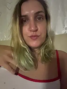 Snapshot of Bia_sexynovaes chatting on February 18, 1:14 am Bia sexynovaes online show from February 18, 1:14 am