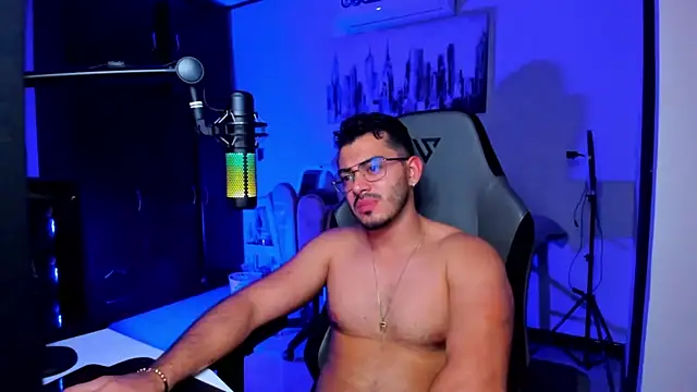 BrunoD31 online show from November 30, 4:46 am