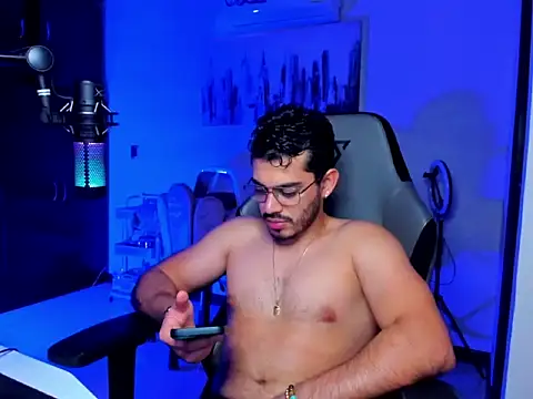 BrunoD31 online show from February 17, 4:32 am