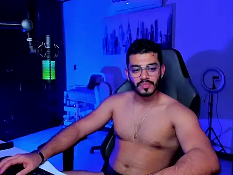 BrunoD31 online show from February 6, 3:46 am