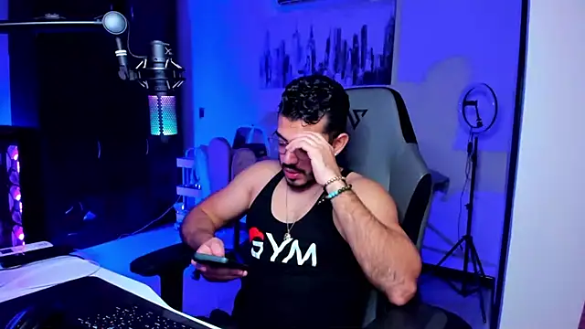 BrunoD31 online show from December 19, 4:38 am