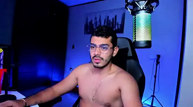 BrunoD31 online show from February 11, 4:11 am