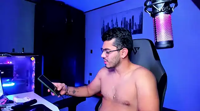 BrunoD31 online show from February 19, 3:06 am