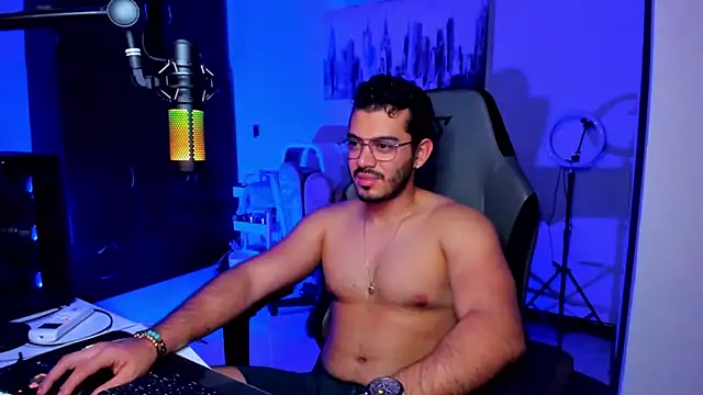 BrunoD31 online show from November 22, 4:33 am