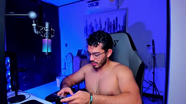 BrunoD31 online show from November 26, 5:18 am