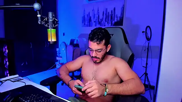 BrunoD31 online show from December 20, 2:36 am