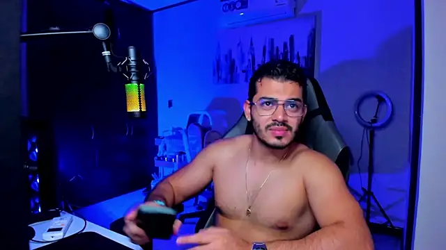 BrunoD31 online show from November 20, 4:02 am