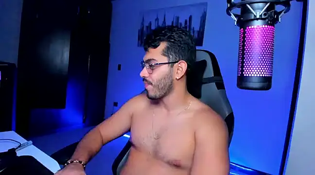 BrunoD31 online show from January 6, 11:30 pm