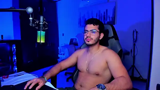 BrunoD31 online show from November 17, 3:43 am