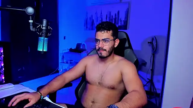 BrunoD31 online show from December 17, 5:34 am