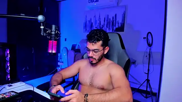 BrunoD31 online show from December 21, 4:25 am