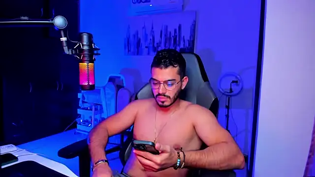 BrunoD31 online show from January 13, 3:43 am