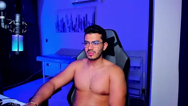 BrunoD31 online show from October 18, 4:36 am