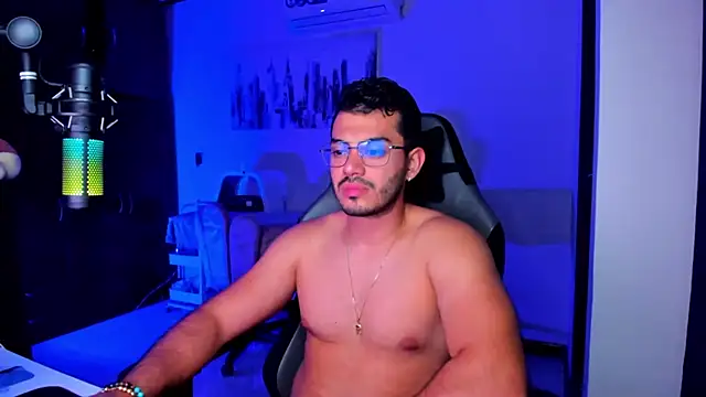 BrunoD31 online show from October 20, 4:03 am