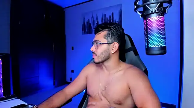 BrunoD31 online show from December 28, 4:19 am