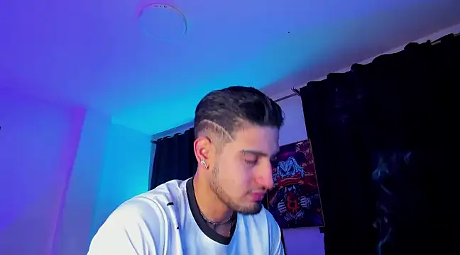Giomar Reyes online show from January 7, 8:24 am