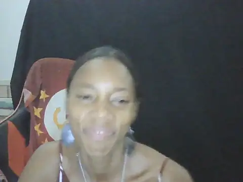 Snapshot of adele-33 chatting on November 13, 7:18 pm adele-33 online show from November 13, 7:18 pm