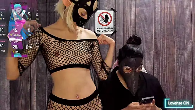 Snapshot of incubo-succubus chatting on November 16, 5:56 am incubo-succubus online show from November 16, 5:56 am