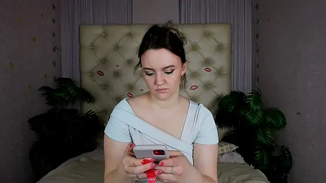 Lella Ryann  online show from November 15, 1:37 pm