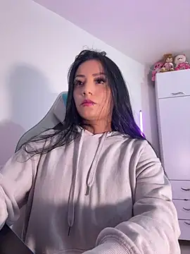 missycanoo online show from June 1, 2:34 am