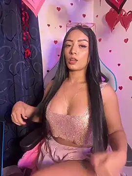 missycanoo online show from February 12, 1:49 am