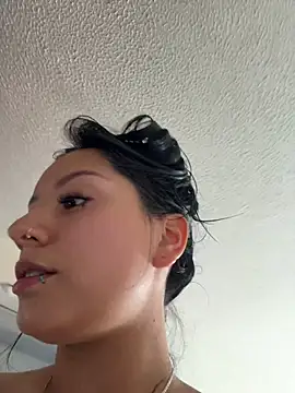 missycanoo online show from May 23, 6:18 pm