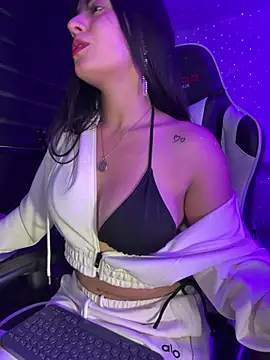 Snapshot of missycanoo chatting on February 21, 2:39 am missycanoo online show from February 21, 2:39 am