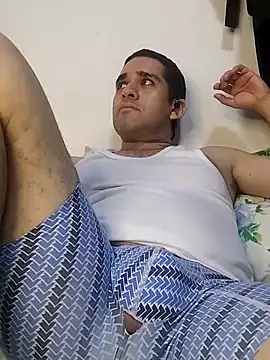 Snapshot of CRISTHIAN_GREY01 chatting on March 11, 5:24 am CRISTHIAN GREY01 online show from March 11, 5:24 am