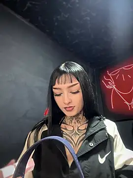 Annie LS online show from March 13, 6:56 pm
