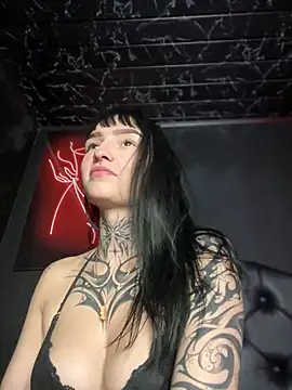 Annie LS online show from February 14, 11:20 pm