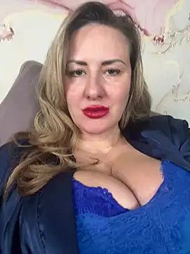 Snapshot of LanaShockk chatting on February 14, 7:12 pm LanaShockk online show from February 14, 7:12 pm