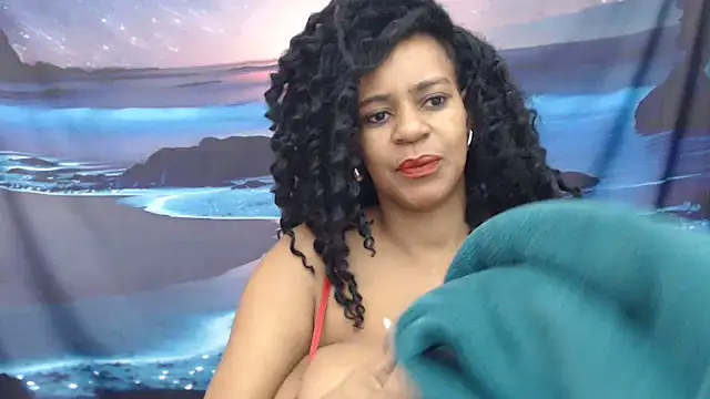 Snapshot of BustyyFaye chatting on September 18, 5:54 am BustyyFaye online show from September 18, 5:54 am