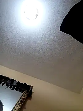 Snapshot of xxxx198756 chatting on February 12, 2:24 am xxxx198756 online show from February 12, 2:24 am