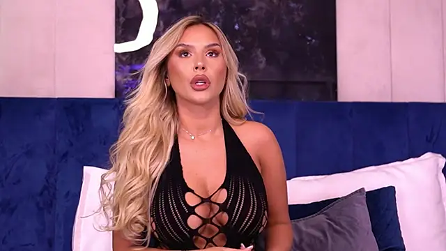 SelenaFrost online show from December 10, 10:28 am