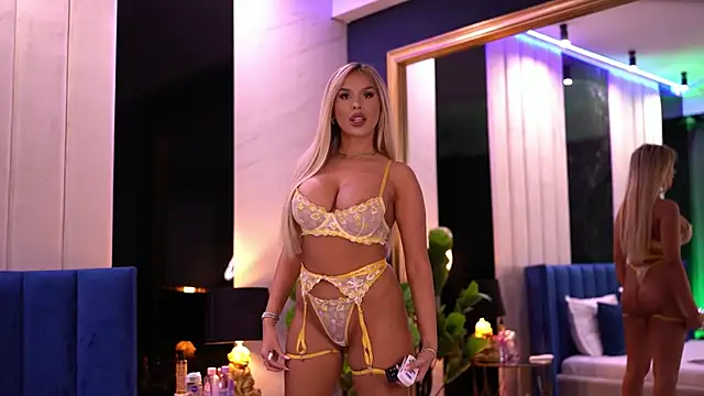 SelenaFrost online show from December 21, 7:56 am