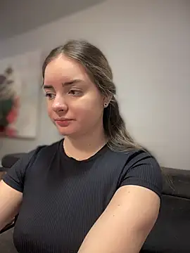 imlindapink online show from January 8, 6:47 pm