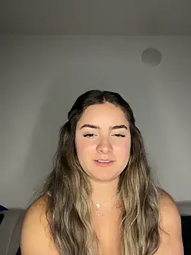 imlindapink online show from October 26, 1:39 am