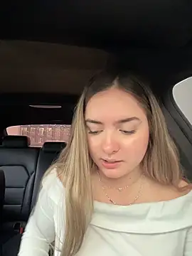 imlindapink online show from November 27, 5:13 pm