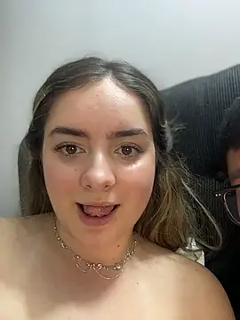 imlindapink online show from December 2, 3:41 am