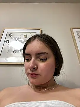 imlindapink online show from March 14, 7:34 pm