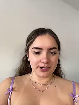 imlindapink online show from November 26, 5:13 pm