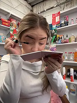 imlindapink online show from March 16, 3:26 pm