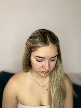 imlindapink online show from January 15, 3:37 pm