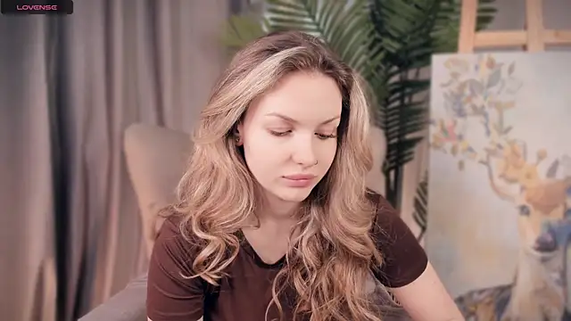 ElizavecaSunrise online show from April 13, 8:18 am