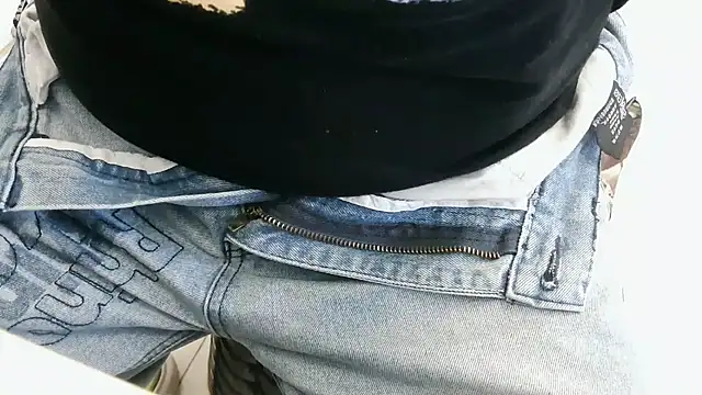 XiaoGuoGuo284512 online show from November 28, 4:34 am