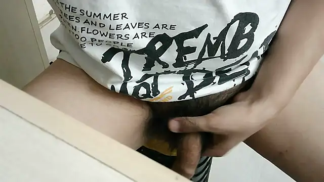 XiaoGuoGuo284512 online show from October 31, 10:16 pm